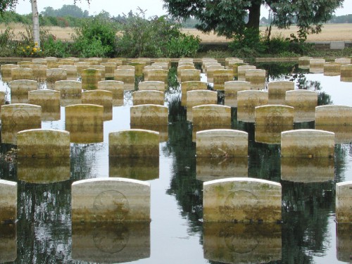 cimetière militaire,14-18,inondation,photo inédite,laurent jacquy,Somme,(80)