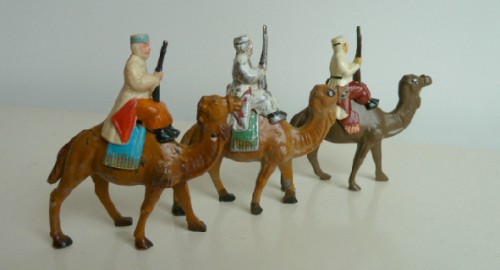 art populaire,artmodeste,figurines,jouet,cartes postales anciennes,collection,chameau