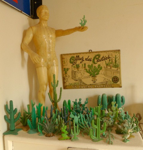 cactus,cactées,figurine,glaçoide,brocante,collection